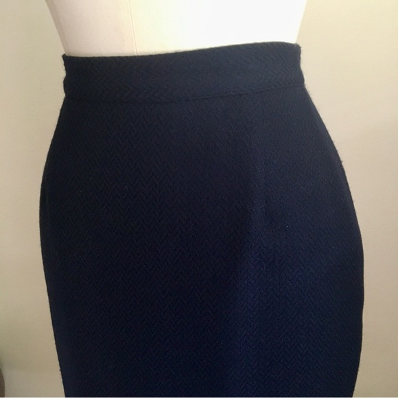 Vintage Wool Pencil Skirt (Navy Blue) - Picture 3 of 13